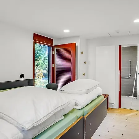 2 Bedroom Beautiful In *
